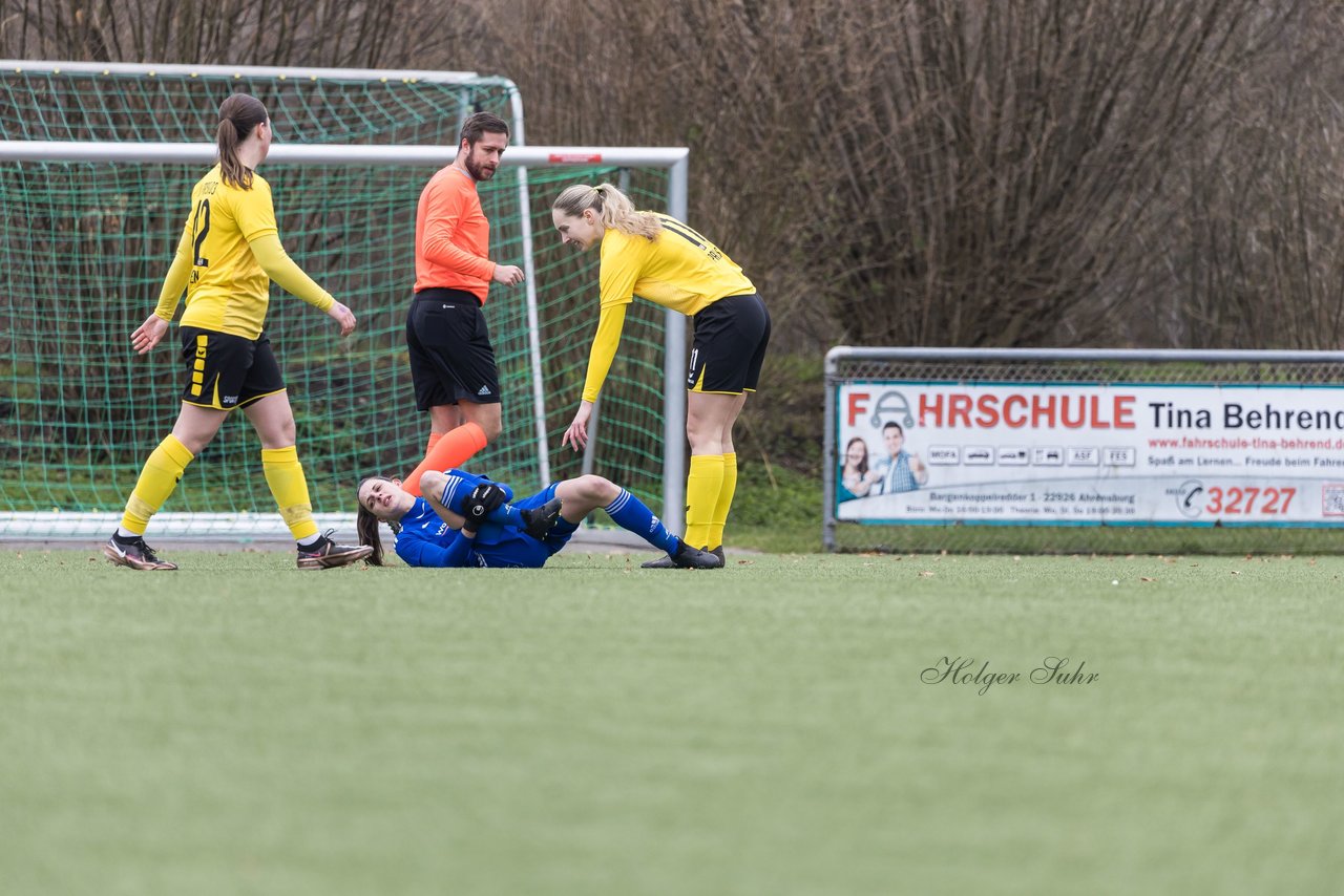 Bild 106 - F SSC Hagen Ahrensburg - SV Frisia Risum-Lindholm : Ergebnis: 1:2